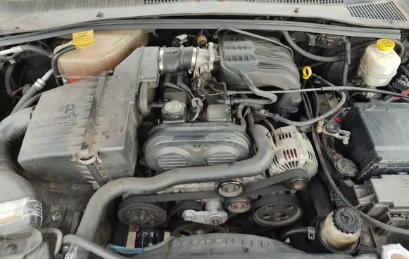 Jeep Cherokee III KJ Engine