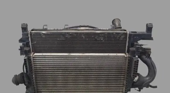 Opel Astra J Coolant radiator