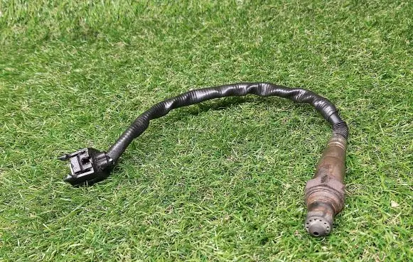 Mercedes-Benz C W204 Lambda probe sensor 0045420718 0258006749