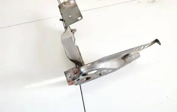 Audi 80 90 S2 B4 Headlight/headlamp mounting bracket 