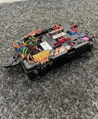 BMW X5 F15 Fuse module 9360372