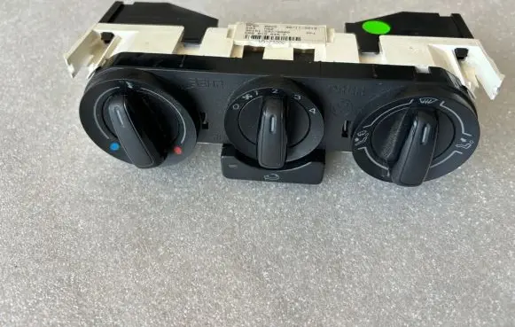 Volkswagen Polo V 6R Climate control unit 6R0819045F U5373002