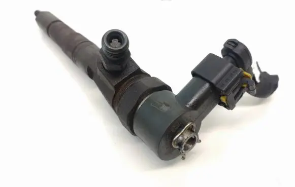 Alfa Romeo 159 Fuel injector 0445110243