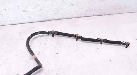 Skoda Superb B6 (3T) Fuel return line/hose CKR2138600 1928301276 S21563A