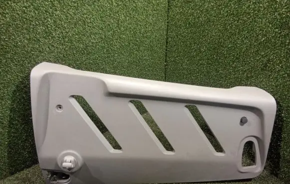 Sun visor clip/hook/bracket