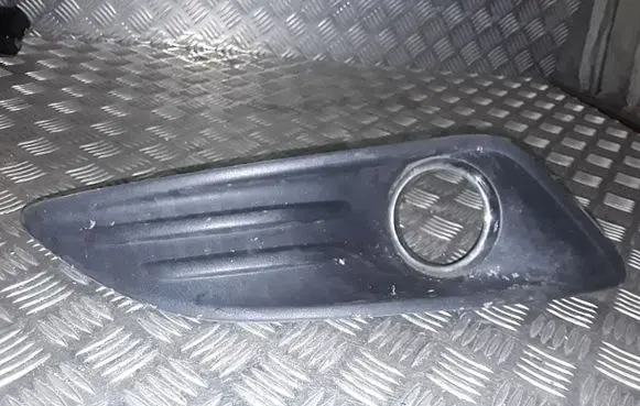 Ford Fiesta Front grill C1BB15A222C