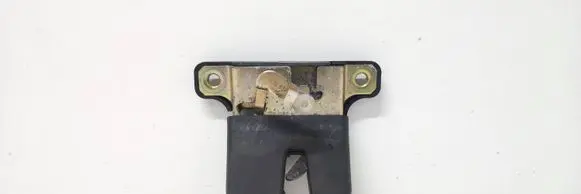 Audi A4 S4 B5 8D Tailgate/trunk/boot lock/catch/latch 8D5827505
