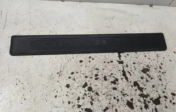 Chevrolet Camaro Front sill trim cover 26291