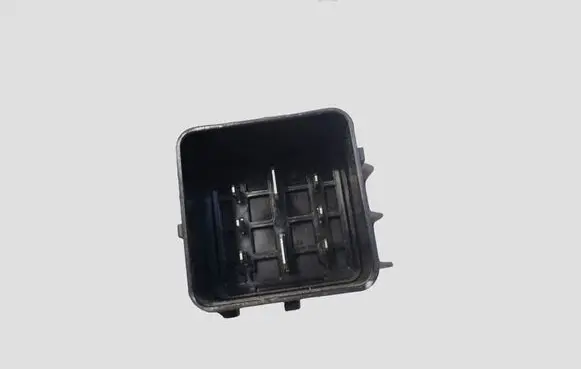 Peugeot 508 Glow plug pre-heat relay 9666671780 51299049
