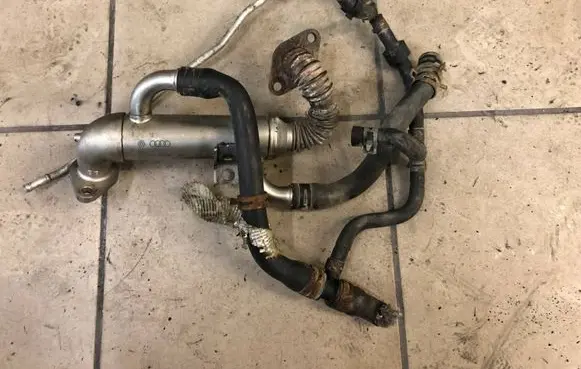 Skoda Fabia Mk1 (6Y) EGR valve cooler 045131513P