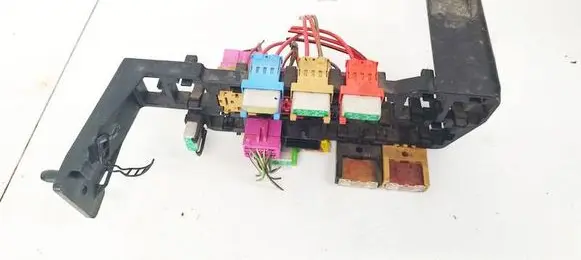Audi A6 S6 C5 4B Fuse box set 8d1937545