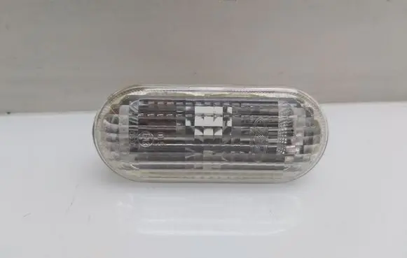Ford Focus Front fender indicator light 4M5A13K309AA