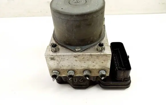 Toyota RAV 4 (XA40) ABS Pump 1339200460 8954142510