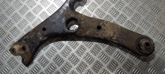 Toyota RAV 4 (XA20) Front lower control arm/wishbone