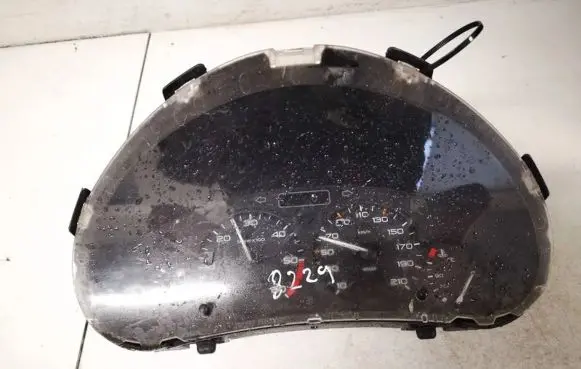 Peugeot Partner Speedometer (instrument cluster) 9651740080