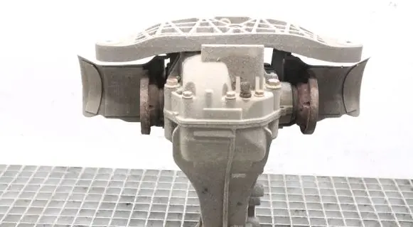 Audi A4 S4 B7 8E 8H Other engine bay part 01R500046M