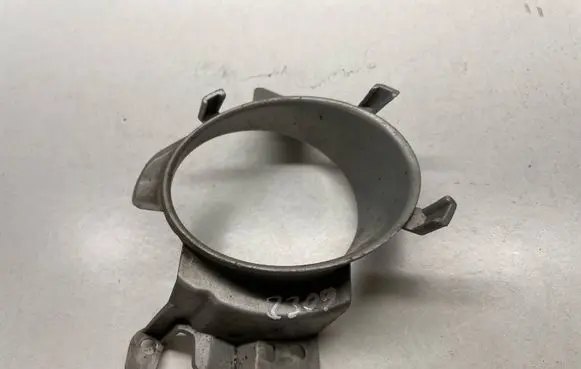 Mazda 3 I Front fog light trim/grill BN9C50C12 BN9C30C12