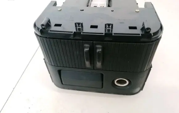 Nissan X-Trail T30 Glove box 68108EQ400