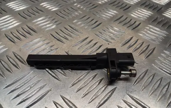 BMW 5 F10 F11 Crankshaft position sensor 7805188