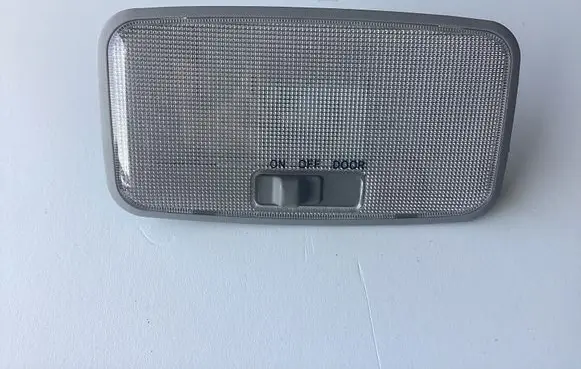 Toyota RAV 4 (XA30) Rear seat light