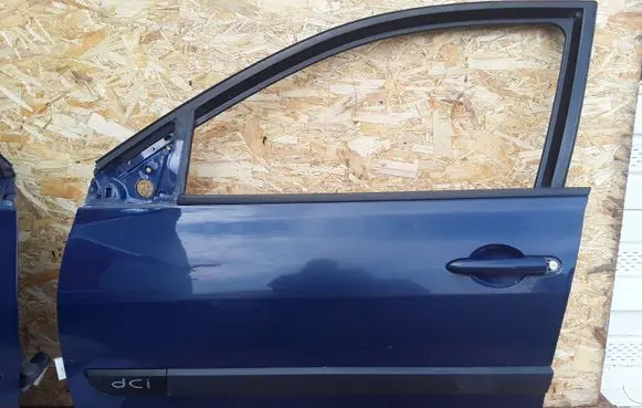 Renault Megane II Front door
