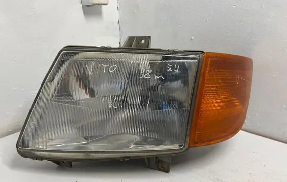 Mercedes-Benz Vito Viano W638 Headlight/headlamp PPT40