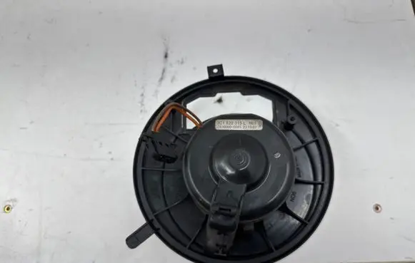 Volkswagen PASSAT B6 Heater fan/blower 3C1820015L