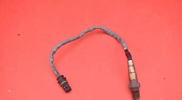 BMW 6 E63 E64 Lambda probe sensor 7539126