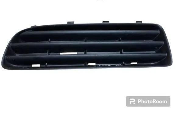 Skoda Octavia Mk1 (1U) Front bumper lower grill 1U0807367B