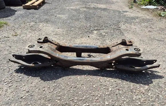 Toyota Auris E180 Rear subframe