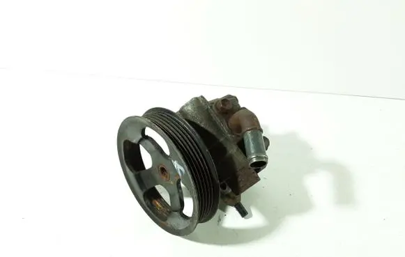 Toyota Corolla Verso E121 Power steering pump