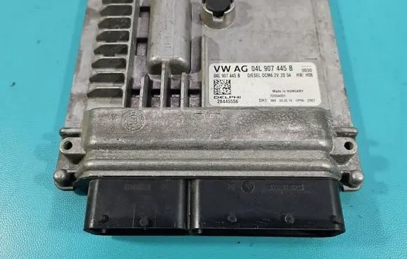 Skoda Octavia Mk3 (5E) Engine control unit/module ECU 04L907445B IMPRK1519775
