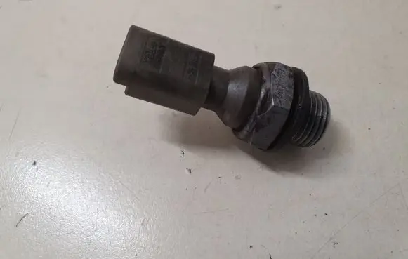 Citroen Jumpy Oil pressure sensor 963299