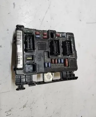 Peugeot Partner Fuse module 965061848000 9650618480