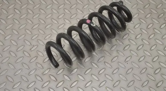 Mercedes-Benz C W205 Rear coil spring