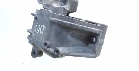 Skoda Octavia Mk2 (1Z) Engine mount bracket 1K0199262BB