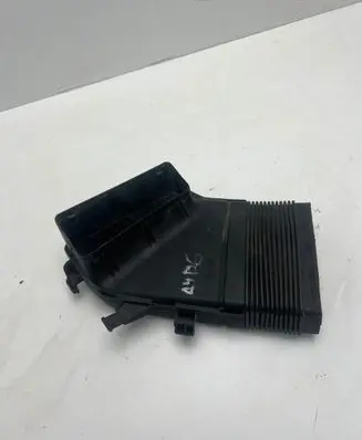 Audi A4 S4 B6 8E 8H Air intake duct part 8E0129617E