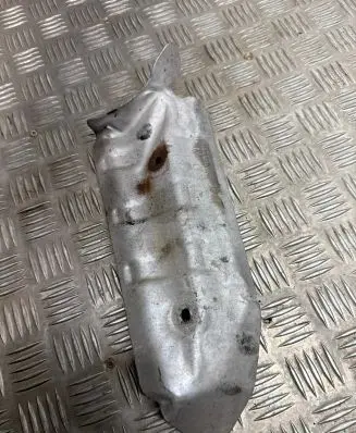BMW 6 F12 F13 Heat shield in engine bay 8508139