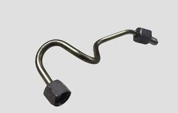 Nissan Qashqai Fuel line pipe