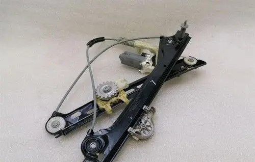 Porsche 718 Cayman 982 982c Front door electric window regulator 99154207502