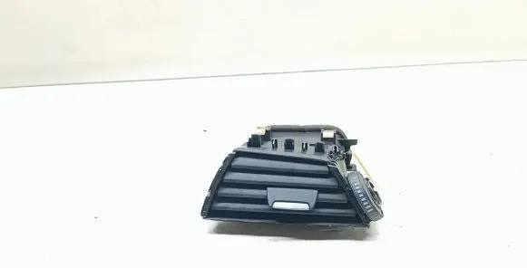 BMW 1 F20 F21 Dashboard side air vent grill/cover trim 9205355