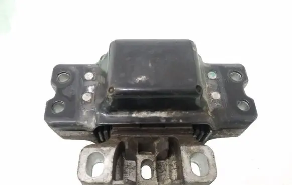 Volkswagen Golf V Engine mount bracket 1K0199555M