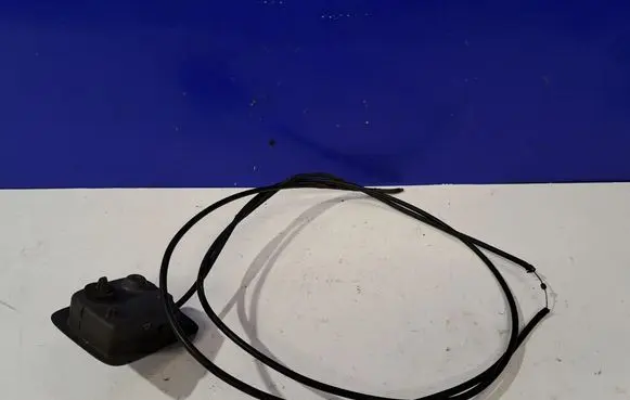 Volvo XC90 Engine bonnet (hood) release handle 30634786