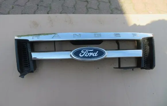 Ford Ranger Front bumper upper radiator grill UD2D-50712