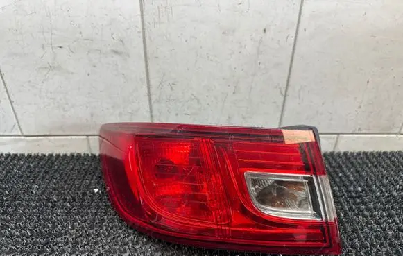 Renault Clio IV Rear/tail lights