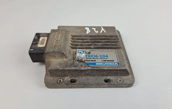 Volkswagen PASSAT B5 LP gas control unit module 67R016025 110R006045