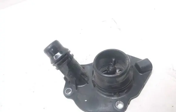 BMW 5 F10 F11 Engine coolant pipe/hose 4107080 8512449