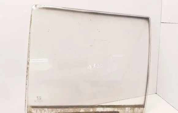 Volkswagen PASSAT B2 Rear door window glass 43R000980 DOT36 AS2