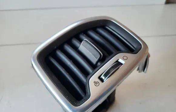 KIA Sportage Dashboard side air vent grill/cover trim 97490F1900