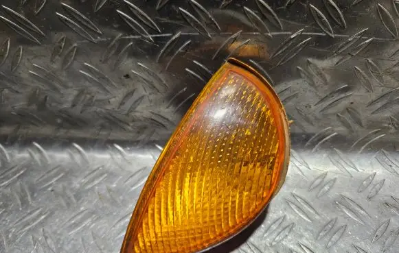 Front indicator light
